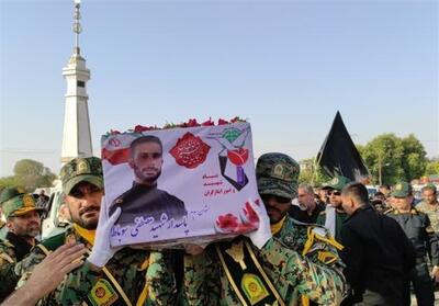 تشییع پیکر مطهر شهید مصطفی سوباط در صفی‌آباد دزفول - تسنیم