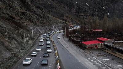 ترافیک در جاده‌های هراز و کندوان پرحجم و سنگین است