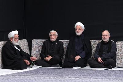 مراسم عزاداری شب هشتم محرم در حسینیه امام خمینی(ره) برگزار شد