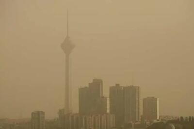 گردوغبار در تهران ماندنی است