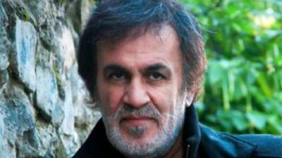 فیلم پخش آهنگ باشکوه حبیب از تلویزیون جلوی ساختمان شیشه ای سوخته صداوسیما / شنیدم چو قوی زیبا بمیرد!