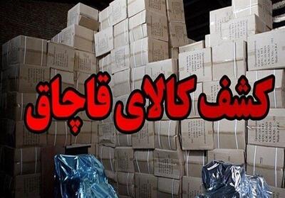 توقیف کامیون حامل 12000 قلم لوازم‌التحریر قاچاق در میامی - تسنیم