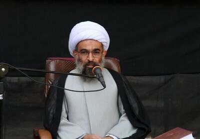 اهانت به رهبر انقلاب نشانه بی‌منطقی و ضعف دشمنان است - تسنیم