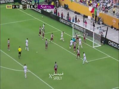 گل اول الهلال به فلومیننزه توسط لئوناردو در دقیقه 50