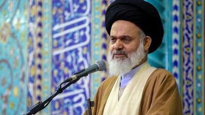 خطیب جمعه قم: طوفان اراده ملت ایران، آمریکا را به عقب‌نشینی کشاند