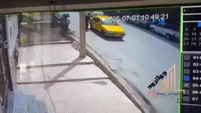 تصادف عجیب پراید با تیر برق در جوانرود مقابل دوربین مدار بسته!
