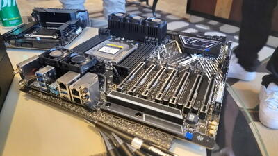 قاتل پنهان قدرت کارت‌های گرافیک پرچم‌دار؛ PCIe اشتباه، عملکرد RTX 5090 را تا 25 درصد کاهش می‌دهد