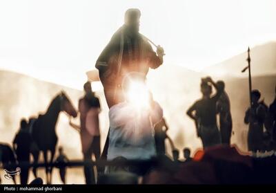 بازسازی باشکوه واقعه عظیم عاشورا در شهر قهستان- عکس صفحه استان تسنیم | Tasnim