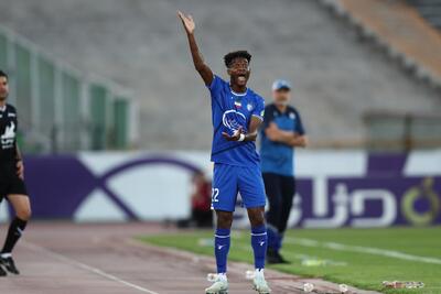 عکس | اندونگ در استقلال ماندنی شد - پارس فوتبال