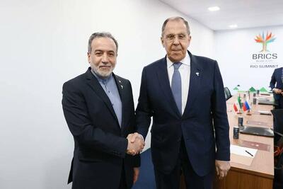 رایزنی عراقچی با لاوروف؛ تاکید بر اهمیت اتخاذ تدابیر لازم جهت جلوگیری از تشدید تنش در منطقه