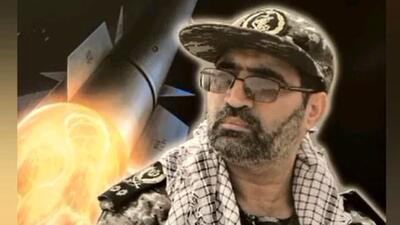 شهید سردار محمود باقری در حال هُل دادن چرخ هیئت