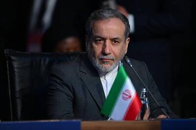 نمایی از لحظه ورود سیدعباس عراقچی به سالن اجلاس سران ⁧بریکس