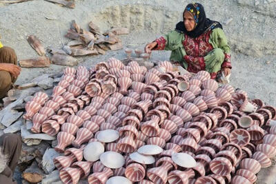 زنان روستایی ماهان پیشگامان احیای صنایع‌دستی و اقتصاد محلی