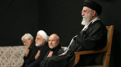مراسم عزادارای شب عاشورا با حضور رهبر انقلاب اسلامی - مردم سالاری آنلاین