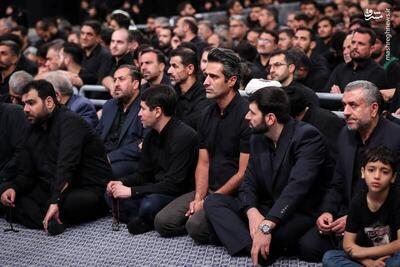عکس/ حضور جواد قارایی در مراسم شام غریبان حسینی در حسینیه امام خمینی(ره)