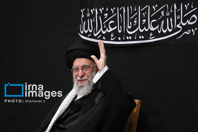 بازتاب حضور رهبر انقلاب در حسینه امام(ره) در شبکه‌های اجتماعی؛ ۲۰۰ میلیون بازدید در ۲ ساعت