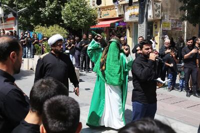 شور حسینی در سنندج؛ آئین‌های عاشورایی با حضور پرشور جوانان