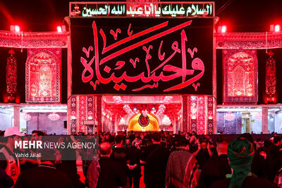 حال و هوای حرم امام حسین در روز عاشورا