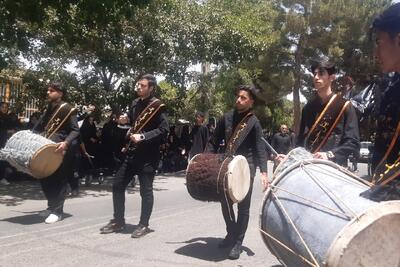 دمام‌زنی کاخکی‌ها در روز عاشورا