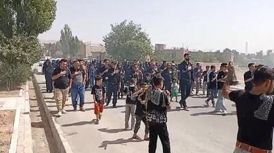دل‌های مردم سفتجان در عاشورا سیاه‌پوش حسین (ع) شد