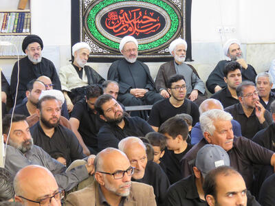 گزارش تصویری: عزاداری روز عاشورا در دفتر مرحوم آیت الله العظمی صانعی | شفقنا