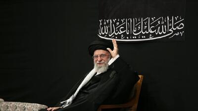 فرمانده ایستاده در میدان؛ بخوان برای ایران