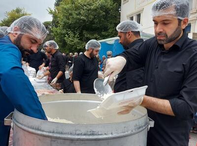 طبخ ۷۲ دیگ غذای نذری در گرگان