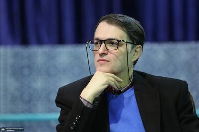 واکنش قوچانی به اجرای آهنگ  ایران  توسط محمود کریمی: «از بچگی با این آهنگ بزرگ شدم» (فیلم)