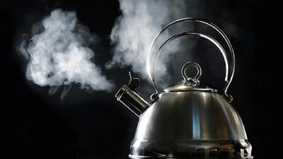 خطر 2 بار جوشاندن آب برای درست کردن چای