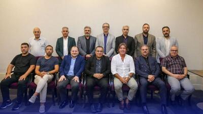 جلسه مدیران استقلال با ساپینتو + عکس