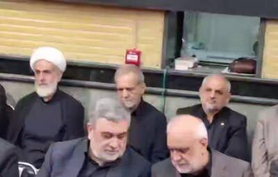 فیلم/ حضور پزشکیان در مراسم بزرگداشت شهدای قرارگاه مرکزی خاتم الانبیا