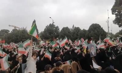 اجتماع بزرگ زینبیون در کرمان برگزار شد