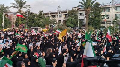 اجتماع زینبیون بانوان گیلانی در میدان شهدای ذهاب  رشت + تصاویر