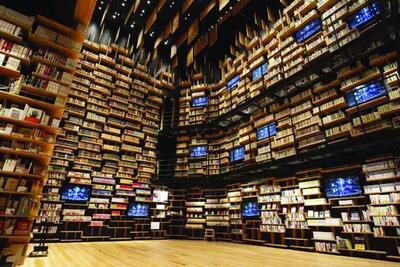 کتاب‌های تیندیل در بازار اسپانیایی‌زبان
