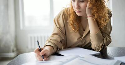 هم‌ افزایی حافظه حفظی و هوش مصنوعی؛ بنیاد رهبری استراتژیک و مؤثر + خطرات وابستگی بیش از حد به ابزارهای خارجی و هوش مصنوعی