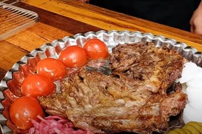 تهیه خوشمزه ترین کباب قلوه گاه شاهی که طعمش یادت نمیره