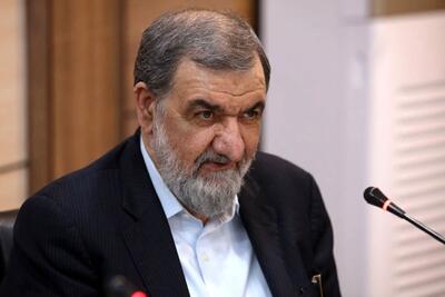 محسن رضایی: اولین هدف دشمن زدن سر نظام و سران سپاه بود/ بین ضد انقلاب و آمریکا و اسراییل اختلاف به وجود آمده است+ فیلم