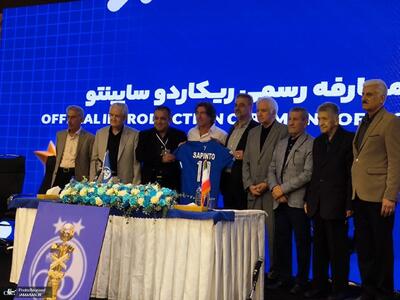 گاف عجیب مدیرعامل استقلال در مراسم معارفه ساپینتو!+ ویدیو