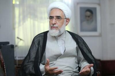 منتجب‌نیا: ۱۷،۱۶ سال است که با صداوسیما قهرم / آنها می‌ترسند از نخبگان استفاده کنند/ کارشناسان صداوسیما بی‌سواد هستند
