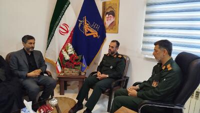 دیدار فرمانده سپاه قدس گیلان با بازماندگان شهدای تروریستی آستانه