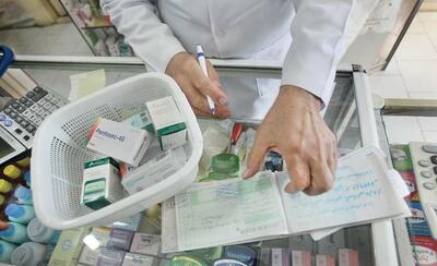 داروخانه‌ها ۴ همت چک برگشتی دارند/ هشدار نسبت به هک اطلاعات بیماران در پلتفرم‌های فروش دارو
