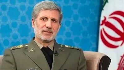 بازدید سرلشکر حاتمی از پایگاه‌ هوایی شهید لشگری + عکس