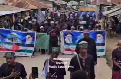 فیلم/ دسته عزاداری مردم کنیا با تصاویر رهبران انقلاب