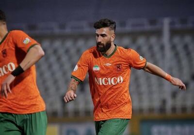 مدافع چپ پرسپولیسی در سبد خرید استقلال - پارس فوتبال