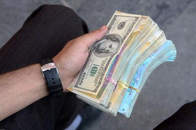 قیمت دلار امروز دوشنبه ۲۳ تیر ۱۴۰۴ + جدول