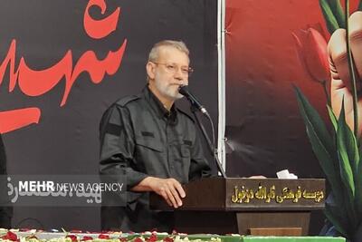 لاریجانی: مهمترین موضوع، همبستگی مردم برای شکست دشمن است