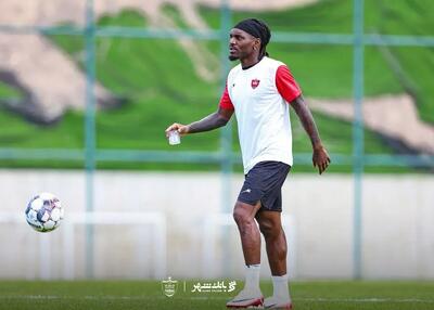 جلسه مهم پرسپولیس و استقلال خوزستان بر سر بیفوما - پارس فوتبال