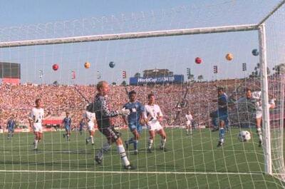 برتری 1-0 برزیل مقابل سوئد با گل روماریو و صعود به فینال جام جهانی 1994 - پارس فوتبال