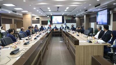 مشکلات عمده در مسیر همکاری تجار ایرانی با شرکای لهستانی؛ از مسائل بانکی و موانع اخذ ویزا تا مشکلات لجستیکی و محدودیت‌های ناشی از تحریم‌ها