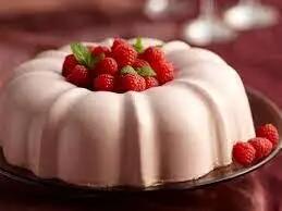 طرز تهیه موس توت فرنگی؛ دسر خوشبو و لطیف